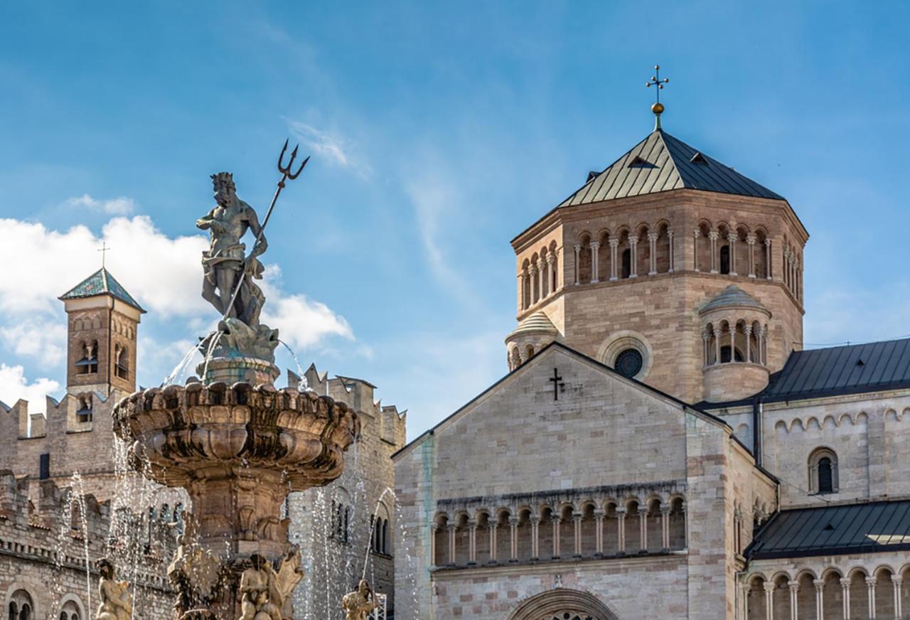Elegante appartamento [Trento centro] Carpe Diem Exterior foto